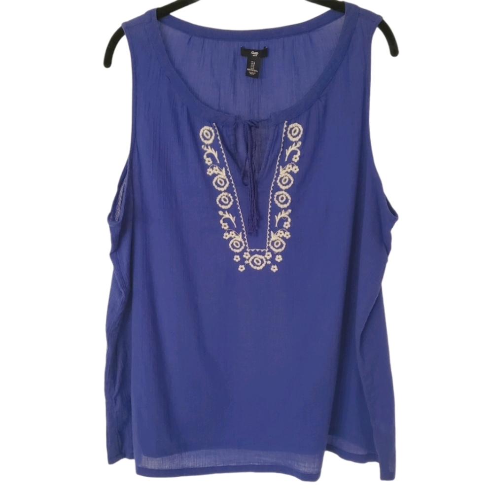 Gap Sleeveless Tank Embroidered Design - Picture 1 of 7